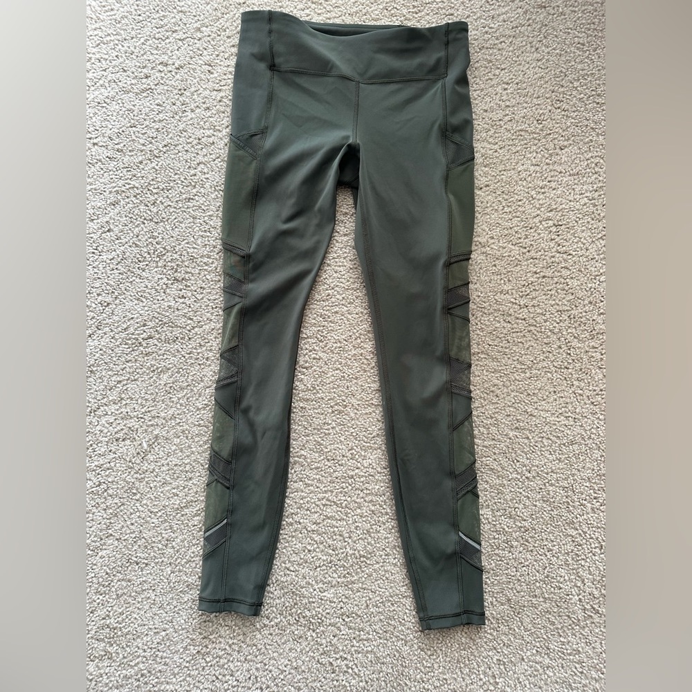 Green lulu lemon workout pants